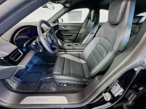 New 2025 Porsche Taycan image 5