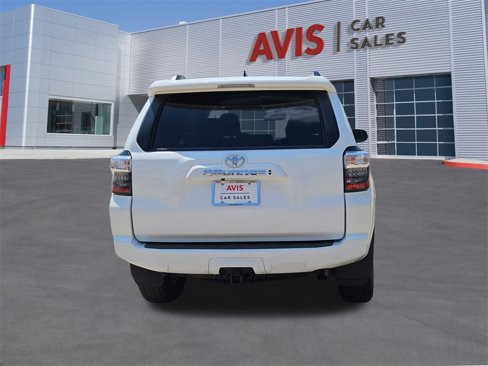 Used 2024 Toyota 4Runner SR5 Premium image 7