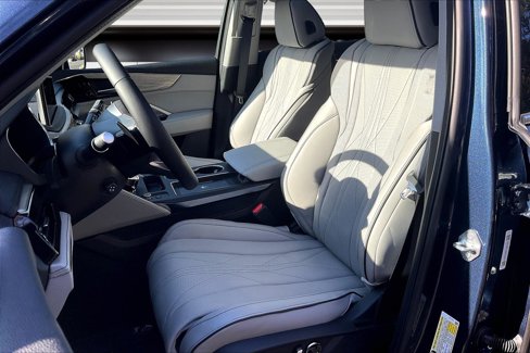 New 2026 Acura MDX SH-AWD w/ Advance Package image 9