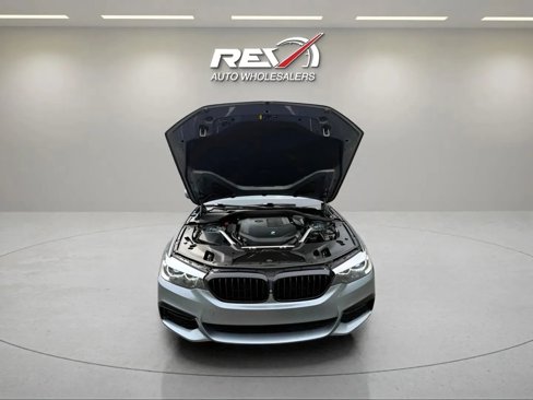 Used 2020 BMW 540i xDrive w/ M Sport Package image 9
