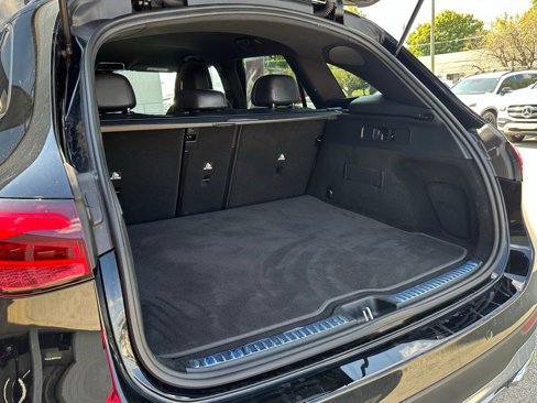 Used 2024 Mercedes-Benz GLC 300 4MATIC image 62
