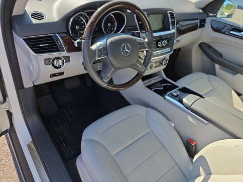 Used 2013 Mercedes-Benz ML 350 4MATIC image 9