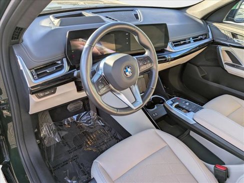 Used 2025 BMW X1 xDrive28i w/ Technology Package image 10