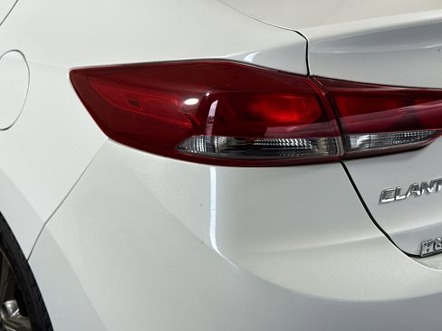 Used 2018 Hyundai Elantra SEL image 32