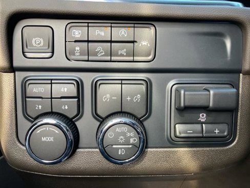 New 2025 Chevrolet Tahoe Z71 w/ Comfort Package image 30
