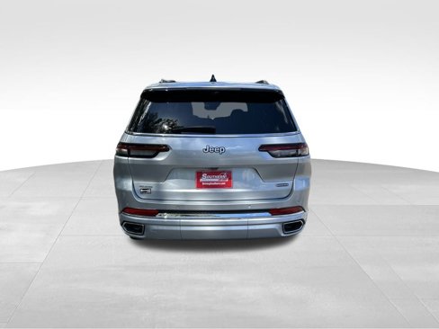 New 2025 Jeep Grand Cherokee L Overland w/ Advanced Protech Group III image 5