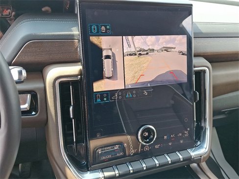 Used 2025 GMC Yukon XL Denali Ultimate image 18