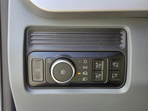 New 2025 Ford F250 XLT w/ FX4 Off-Road Package image 28