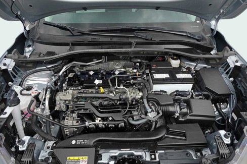 Used 2024 Toyota Corolla Cross L image 11