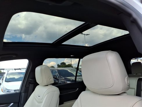 Used 2023 Cadillac XT6 Sport w/ LPO, Floor Liner Package image 18