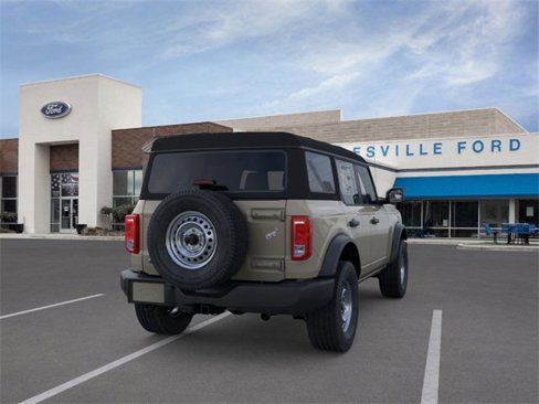 New 2025 Ford Bronco 4-Door image 8