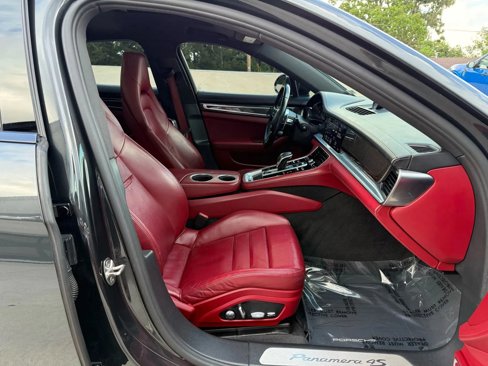 Used 2018 Porsche Panamera 4S image 55