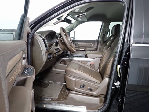 New 2026 RAM 3500 Limited image 25
