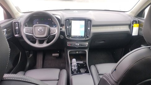 New 2025 Volvo XC40 B5 Ultra w/ Climate Package image 7