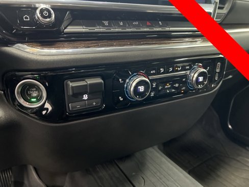 Certified 2024 GMC Sierra 3500 SLE w/ SLE Value Package image 16