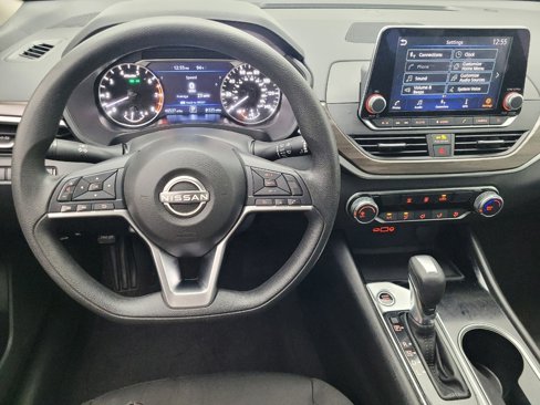 Used 2024 Nissan Altima 2.5 SV image 22