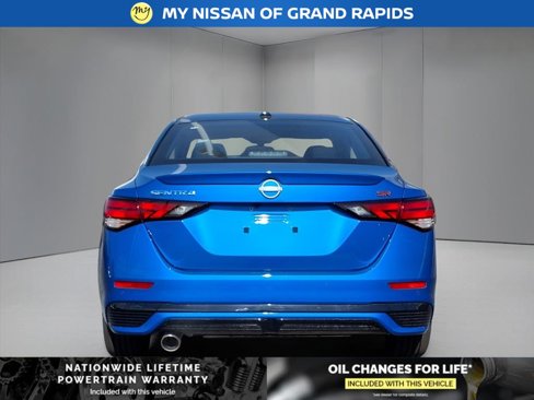 New 2025 Nissan Sentra SR image 9