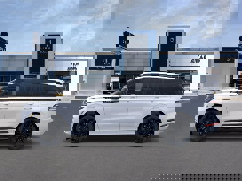 New 2025 Lincoln Aviator Reserve w/ Jet Appearance Package image 3