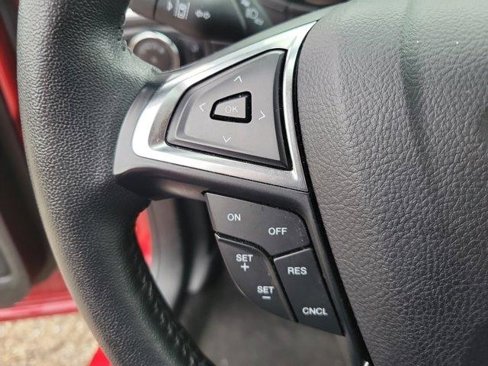 Used 2024 Ford Edge Titanium image 25