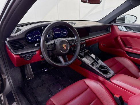 Certified 2022 Porsche 911 Carrera image 4