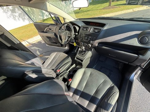 Used 2014 MAZDA MAZDA5 Grand Touring image 18
