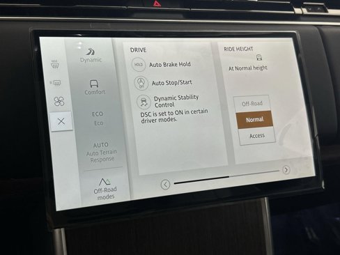 New 2025 Land Rover Range Rover Long Wheelbase SE image 19
