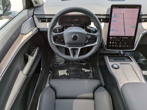 New 2025 Volvo EX90 Ultra image 15