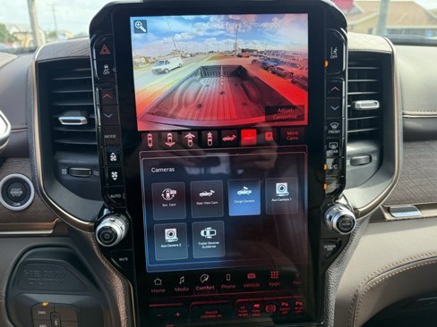 New 2025 RAM 2500 Limited image 30