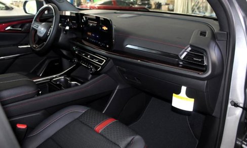 New 2026 Chevrolet Traverse RS image 25