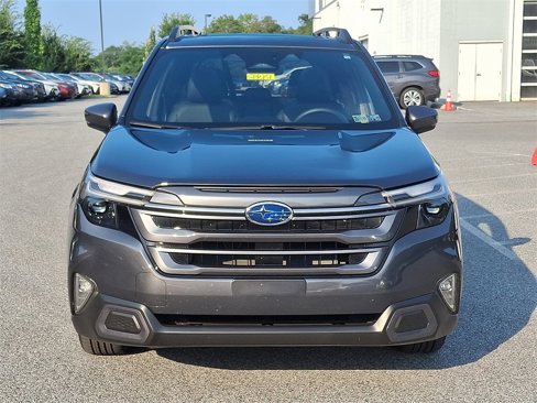 Certified 2025 Subaru Forester Limited image 3