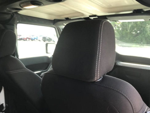 Used 2014 Jeep Wrangler Unlimited Sahara w/ Connectivity Group image 16