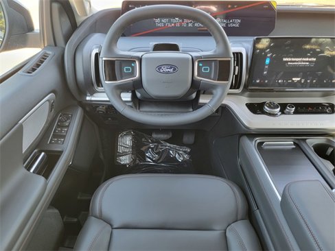 New 2025 Ford Expedition Active image 25