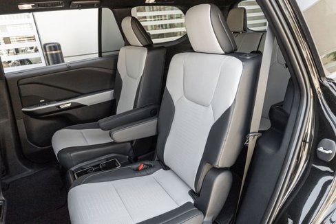 New 2025 Lexus TX 500h AWD image 8