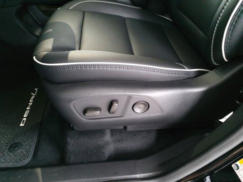 New 2024 GMC Acadia Denali w/ Super Cruise Package image 21