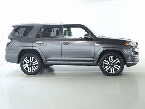 Used 2016 Toyota 4Runner Limited image 11