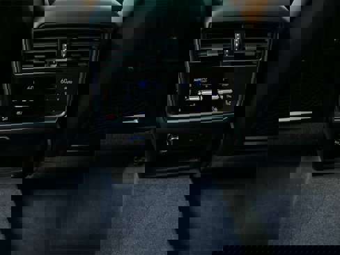 New 2025 Porsche Cayenne Coupe image 13