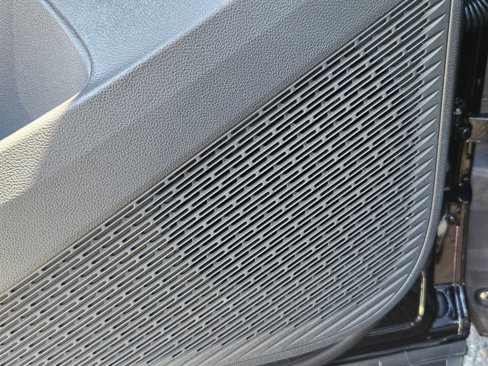 New 2025 Volkswagen Atlas Peak Edition SE image 11
