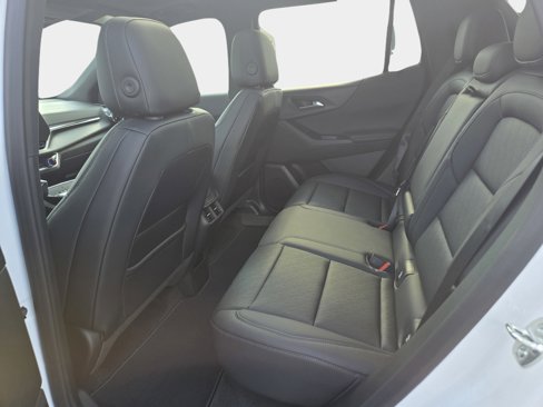 New 2026 Chevrolet Equinox LT w/ Convenience Package II image 4