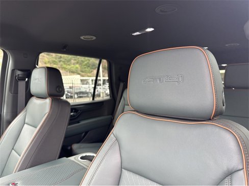 New 2025 GMC Yukon AT4 w/ Premium Trailering Package image 24
