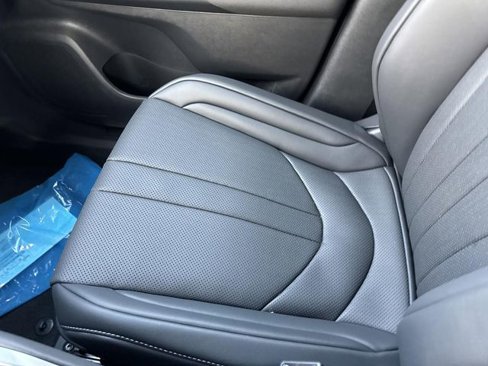 New 2026 Lexus TX 500h AWD image 32
