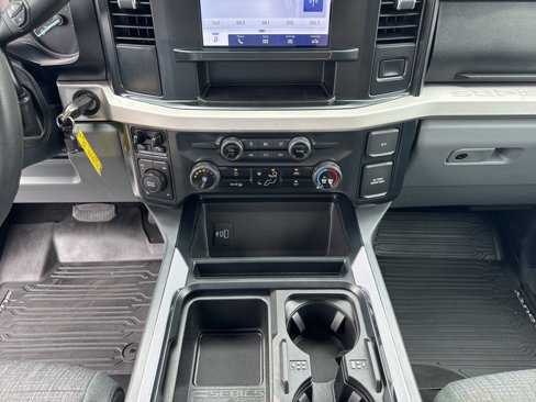 Used 2024 Ford F250 XLT image 47