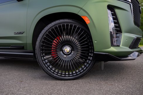 Used 2023 Cadillac Escalade V image 4