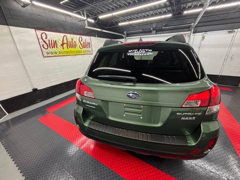 Used 2014 Subaru Outback 2.5i Premium w/ Moonroof Package image 5