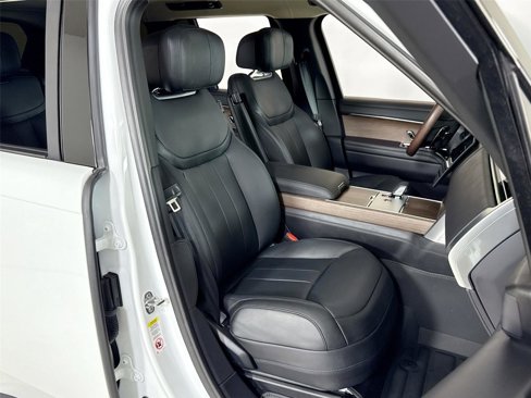 Used 2025 Land Rover Range Rover Autobiography image 28