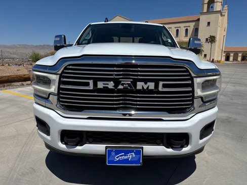 Used 2024 RAM 2500 Laramie image 8