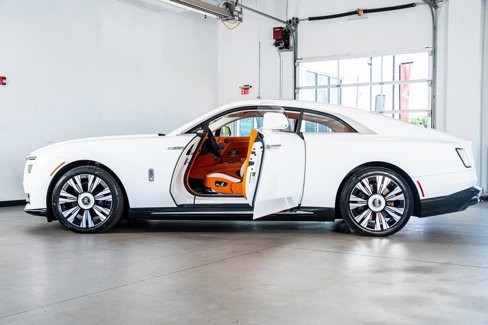 Used 2024 Rolls-Royce Spectre w/ Spectre Launch Package image 8