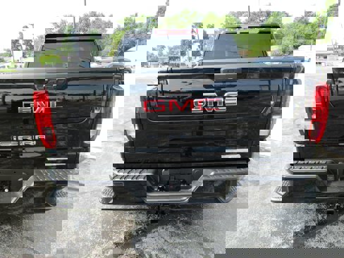 New 2026 GMC Sierra 1500 Elevation image 6