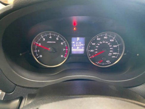 Used 2017 Subaru Crosstrek 2.0i Premium w/ Moonroof Package image 18