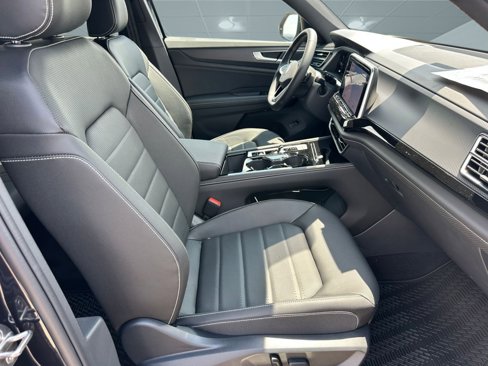 New 2026 Volkswagen Atlas Cross Sport SEL image 19