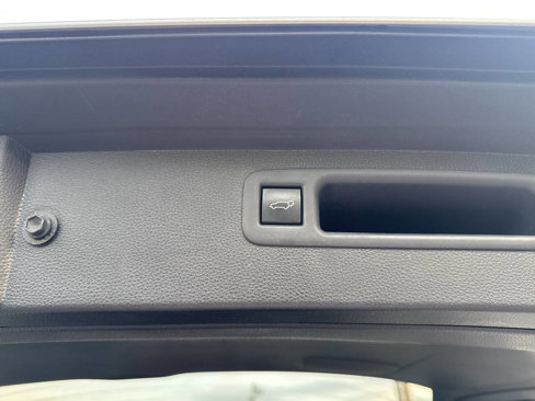 Used 2022 Toyota Highlander XSE image 12
